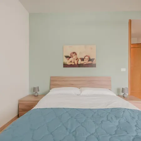 Viky Flat - 15 Min From & Free Parking Διαμέρισμα