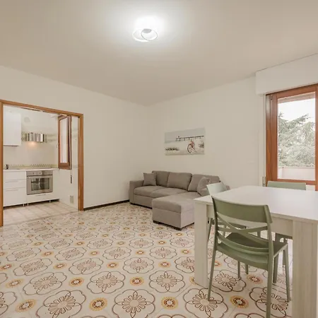 Διαμέρισμα Viky Flat - 15 Min From & Free Parking Βενετία