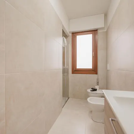 Viky Flat - 15 Min From & Free Parking Apartament