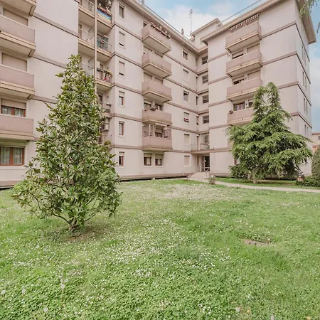 Apartament Viky Flat - 15 Min From & Free Parking *
